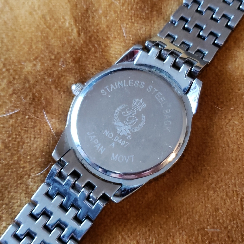 Watch - Picture 2 of 2